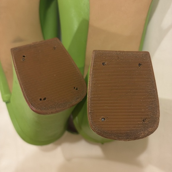 Jazz 💚💚 Unique Bright Vintage Green Square Toe Slingback 70s Heels - Picture 7 of 9
